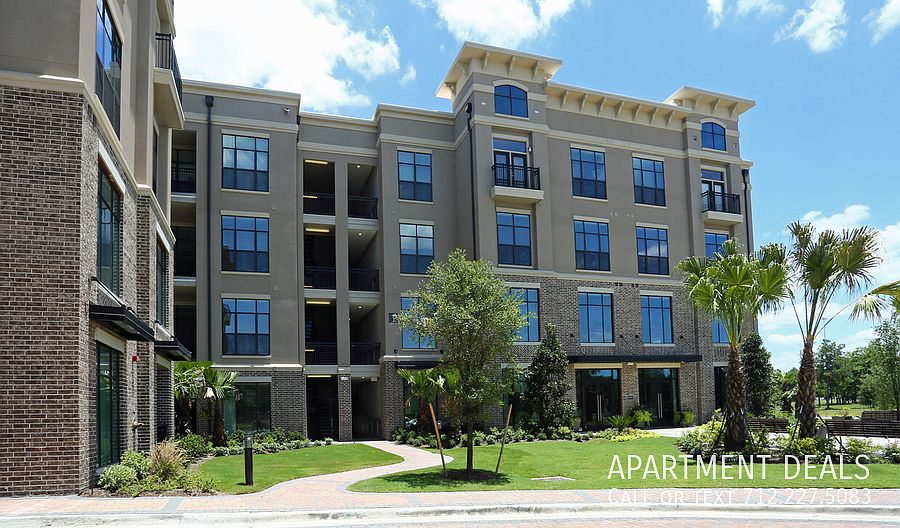 1st image of 13716 Park Row #943