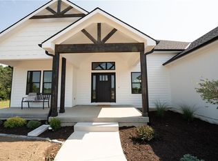 12749 NE Cherokee Dr, Adrian, MO 64720