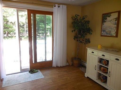 5th image of 10 Charlotte Dr