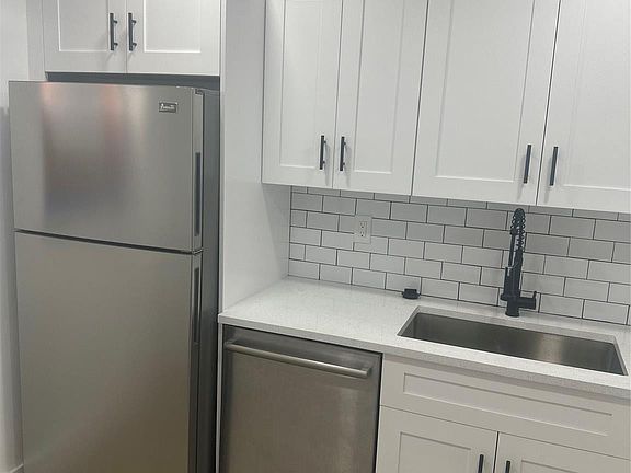 4th image of 3140 Holiday Springs Boulevard #211