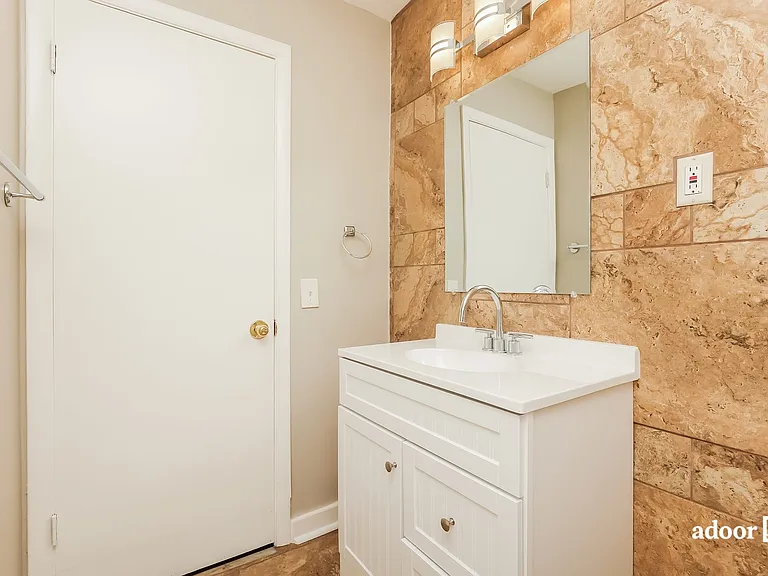 1332 Cheshire Dr — Photo 10