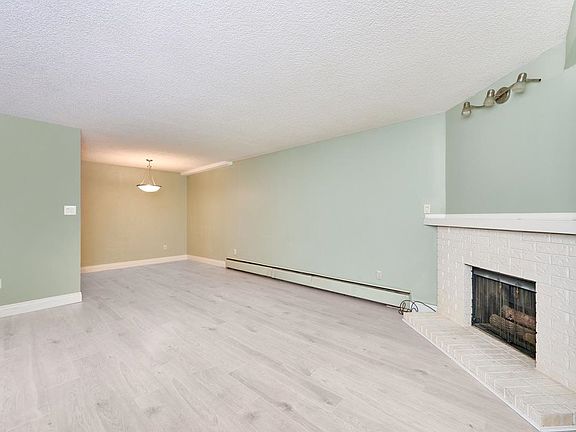 5th image of 9202 Horne St #109