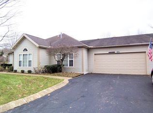 136 Wilcox Rd, Youngstown, OH 44515