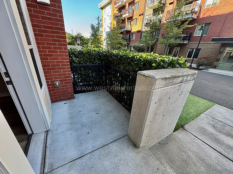 1010 Railroad Ave — Photo 268