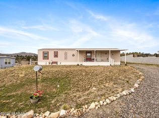 18420 S Frontier Rd, Peeples Valley, AZ 86332