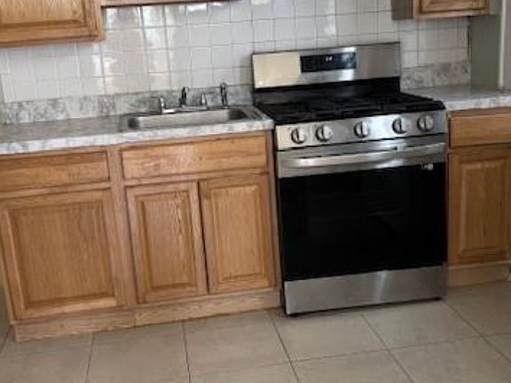 2nd image of 350 Kearny Ave #2F