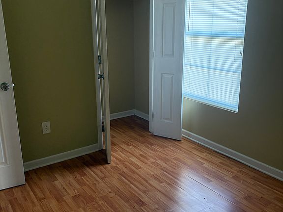 3rd image of 224 N 10th St #B1