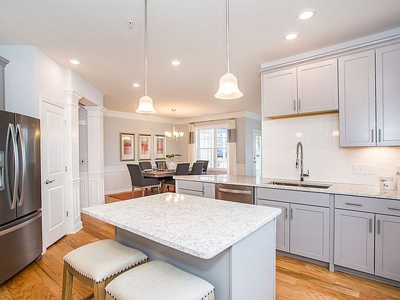 3rd image of 2206 Pennington Dr #2206