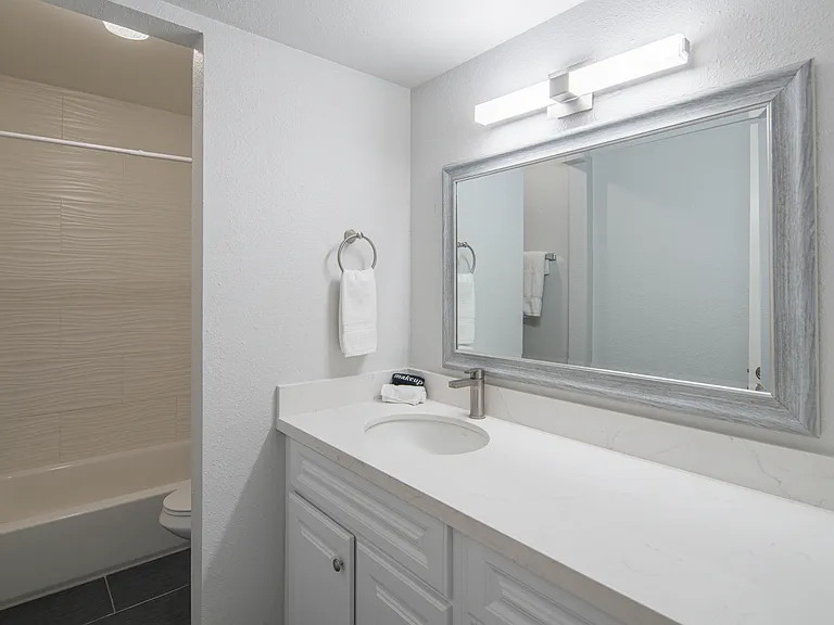 8055 E Thomas Rd — Photo 8