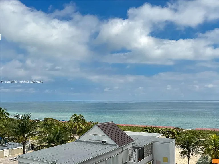 9225 Collins Ave #609 — Photo 3