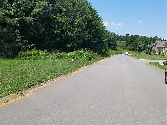 4th image of 0 Sierra Ln