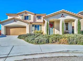 8922 Seal Beach Dr, Hesperia, CA 92344