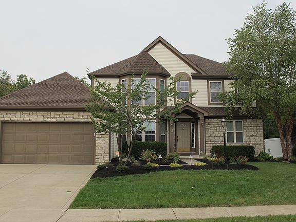 2nd image of 2121 Mayflower Cir