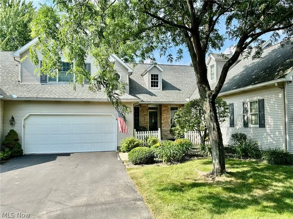 34 Fieldstone, Poland, OH 44514