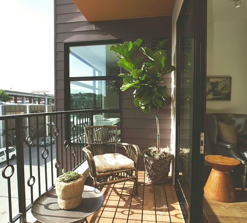 Private Deck