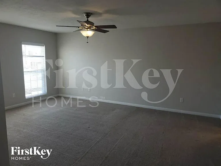 5606 Beechtree Ln — Photo 12