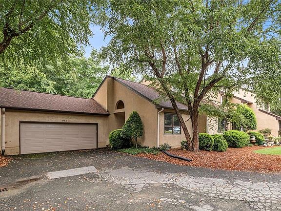 2nd image of 1955 Eastchester Dr Unit A