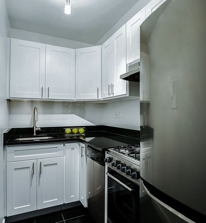 1st image of 520 E 76th St APT 4B