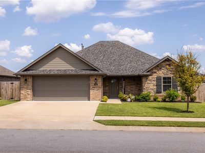 994 Maple View St, Tontitown, AR, 72762