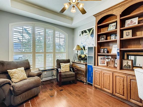 3rd image of 2556 Costa Mesa Cir