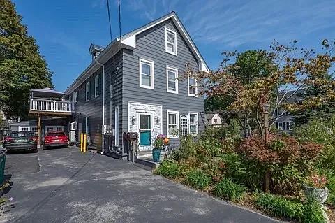 167 Pine St #2 Photo 1