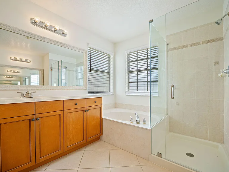 9058 Alexandra Cir — Photo 24