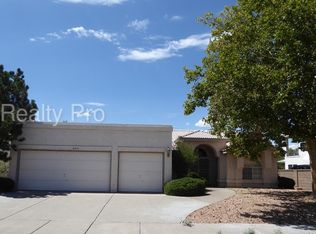 8421 Julian Robles St NE, Albuquerque, NM 87122