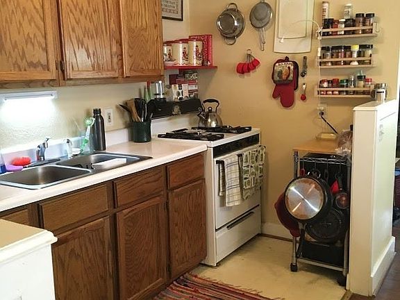 5th image of 3621 Wyoming St APT 2