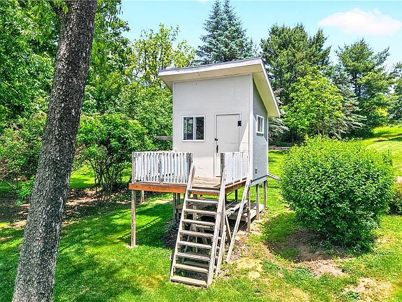 5th image of 105 Northbrook Dr