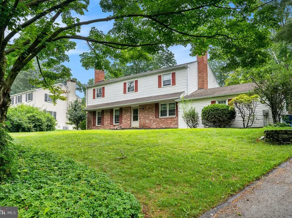 213 Lenape Dr, Berwyn, PA 19312