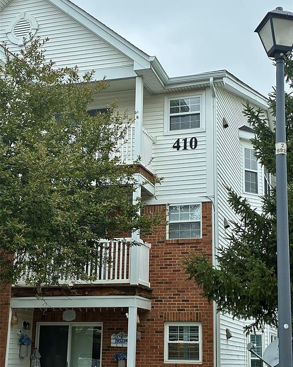 1st image of 410 Benton Dr APT L