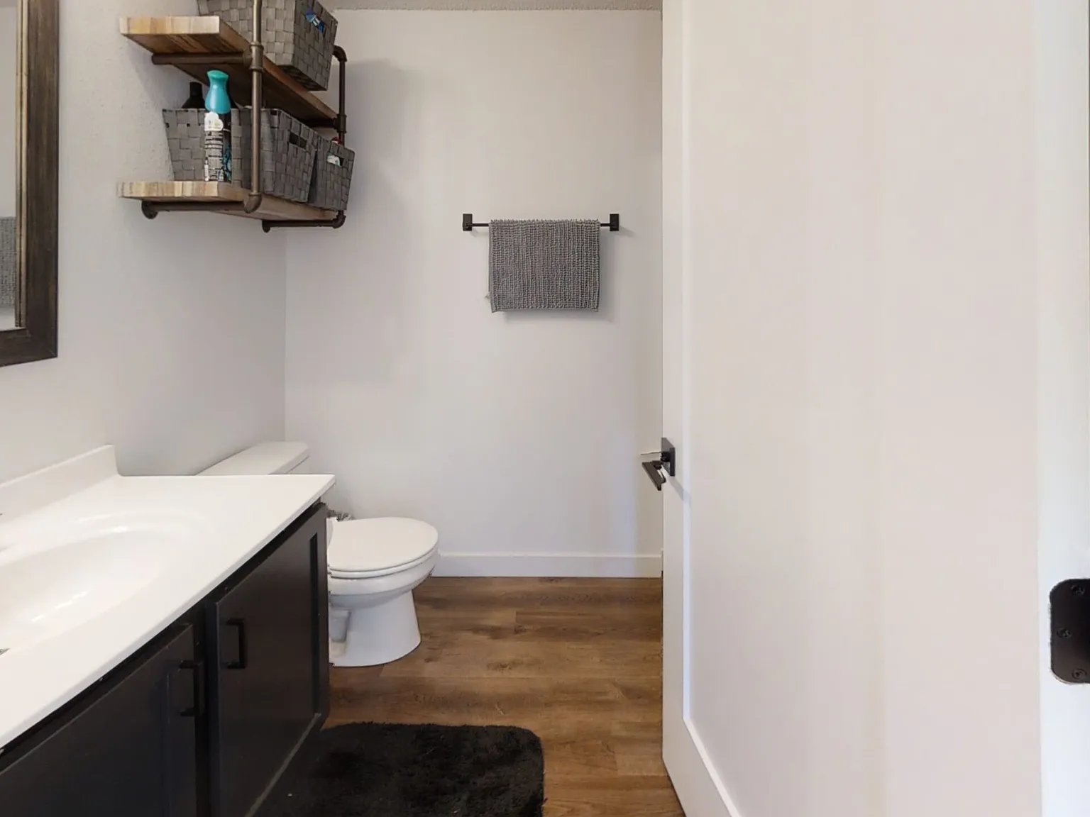 5 bed, $2,930 — Photo 3