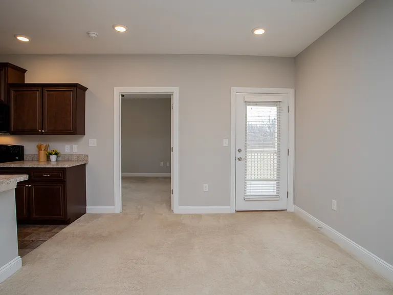31 Gables East Way #202 — Photo 8