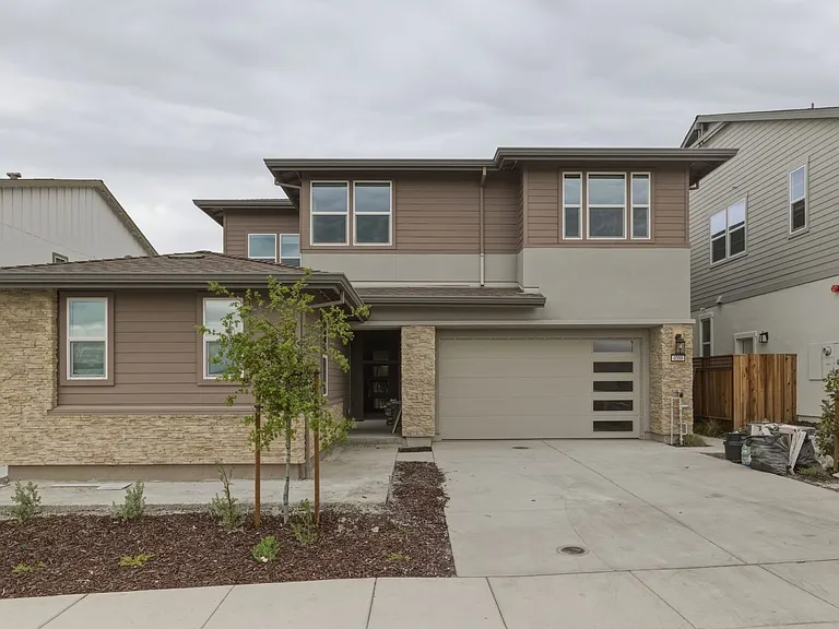 4088 Gallagher Ln — Photo 1
