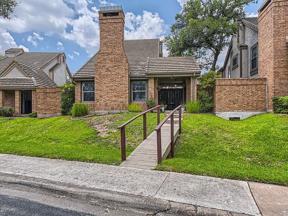 2nd image of 11310 Spicewood Club Dr APT 30