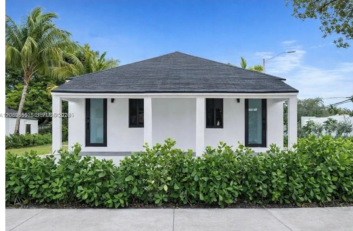 7th Avenue Highlands — Photo 1