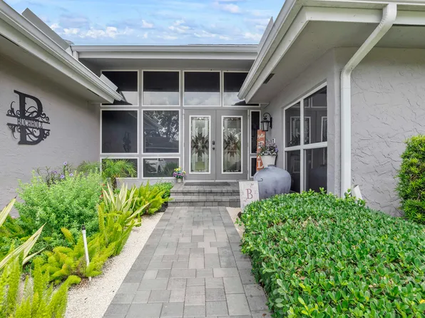 8059 BUTTONWOOD Circle, Tamarac, FL 33321