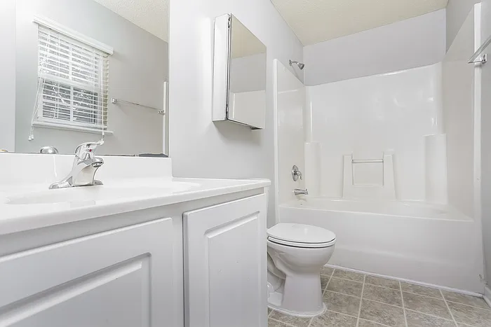 313 Denman Loop — Photo 6