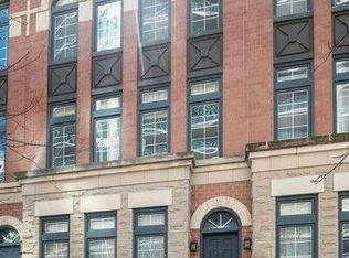 349 W Superior St #2, Chicago, IL 60654