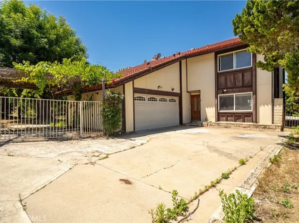1935 Walnut Leaf Dr, Walnut, CA 91789