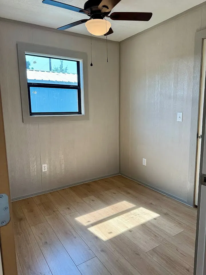 2 bed, 640 sqft, $1,200 — Photo 3