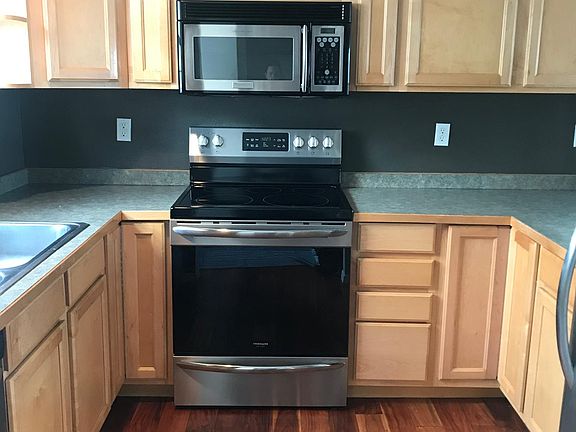 2nd image of 2320 Craftsman Pl