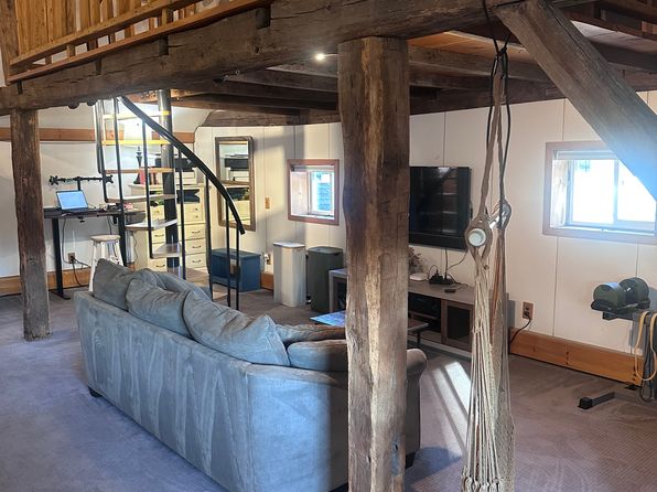 (undisclosed Address)