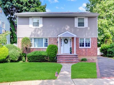 40 Ackley Court, Malverne, NY, 11565