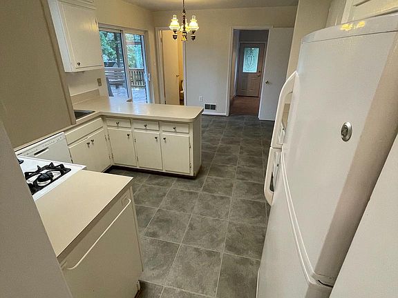 5th image of 5122 Richardson Dr