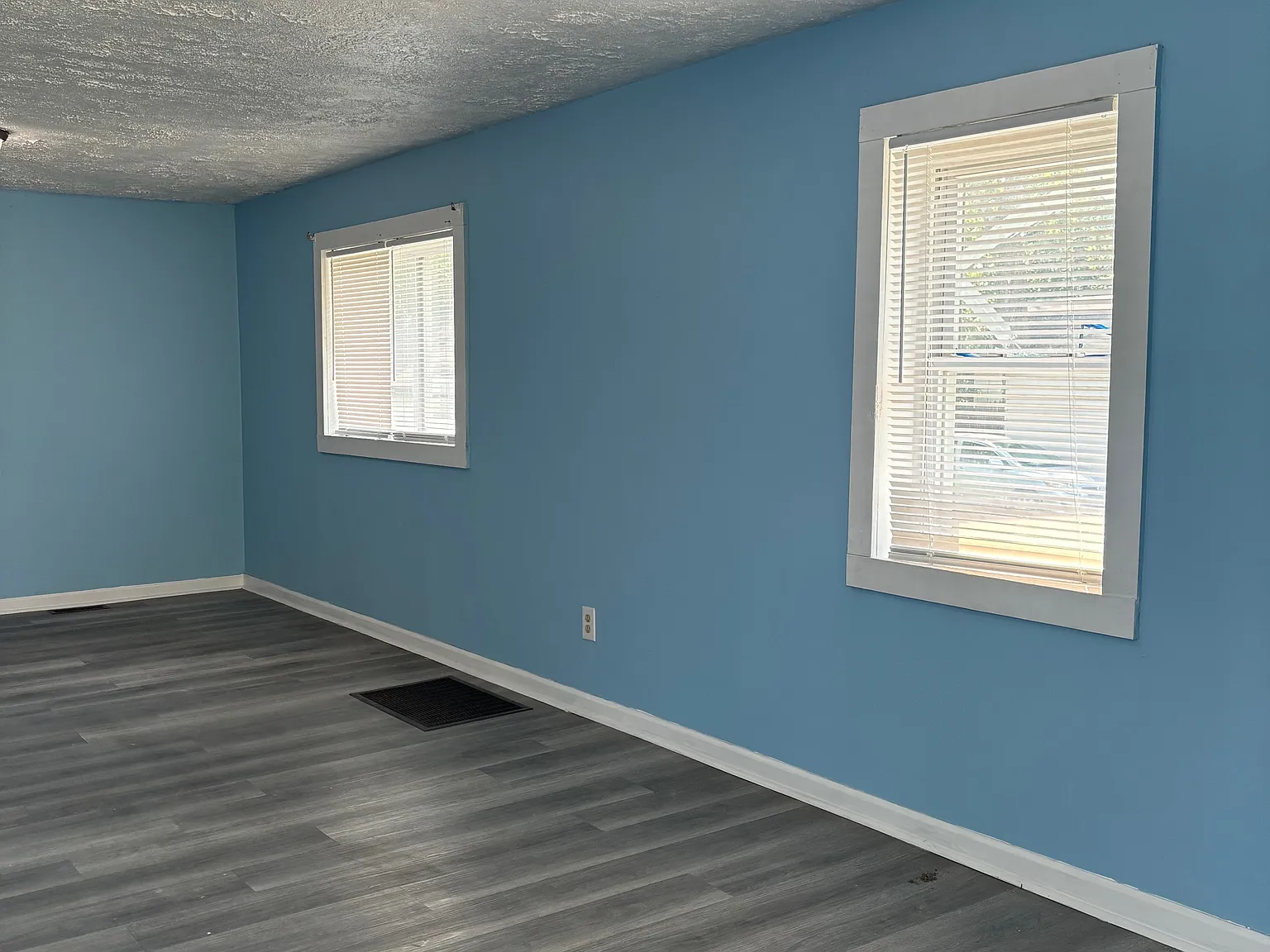 2 bed, 864 sqft, $1,100 — Photo 4