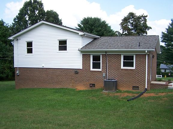 5th image of 161 Greenview Ln