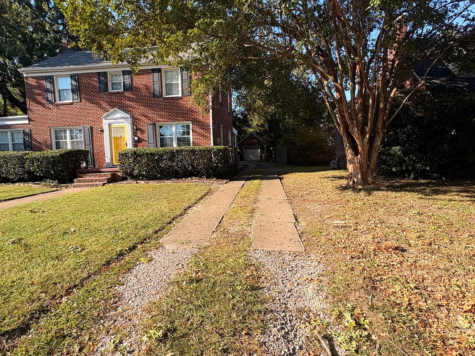 3 bed, 1.5 bath, 2000 sqft, $2,800 — Photo 2