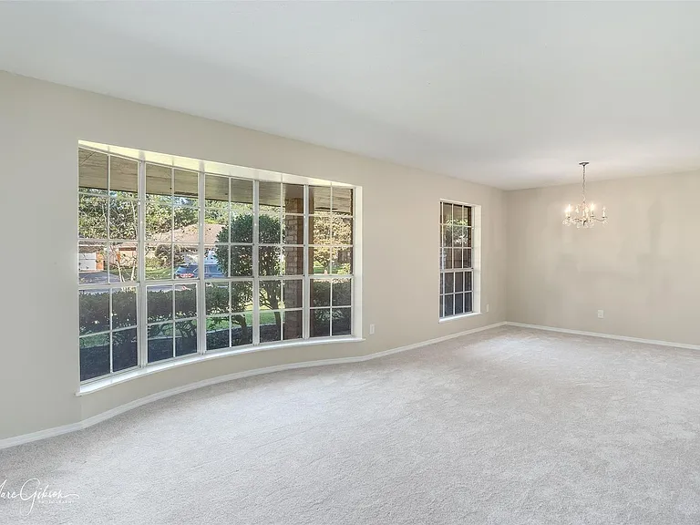 7617 Tampa Way — Photo 4