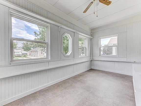 4th image of 2749 Avenue C